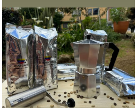 Kit Rosi Café Molino Manual Acero Inoxidable Café tradicional en Grano de 500 Grs y Cafetera Italiana 12 Tazas